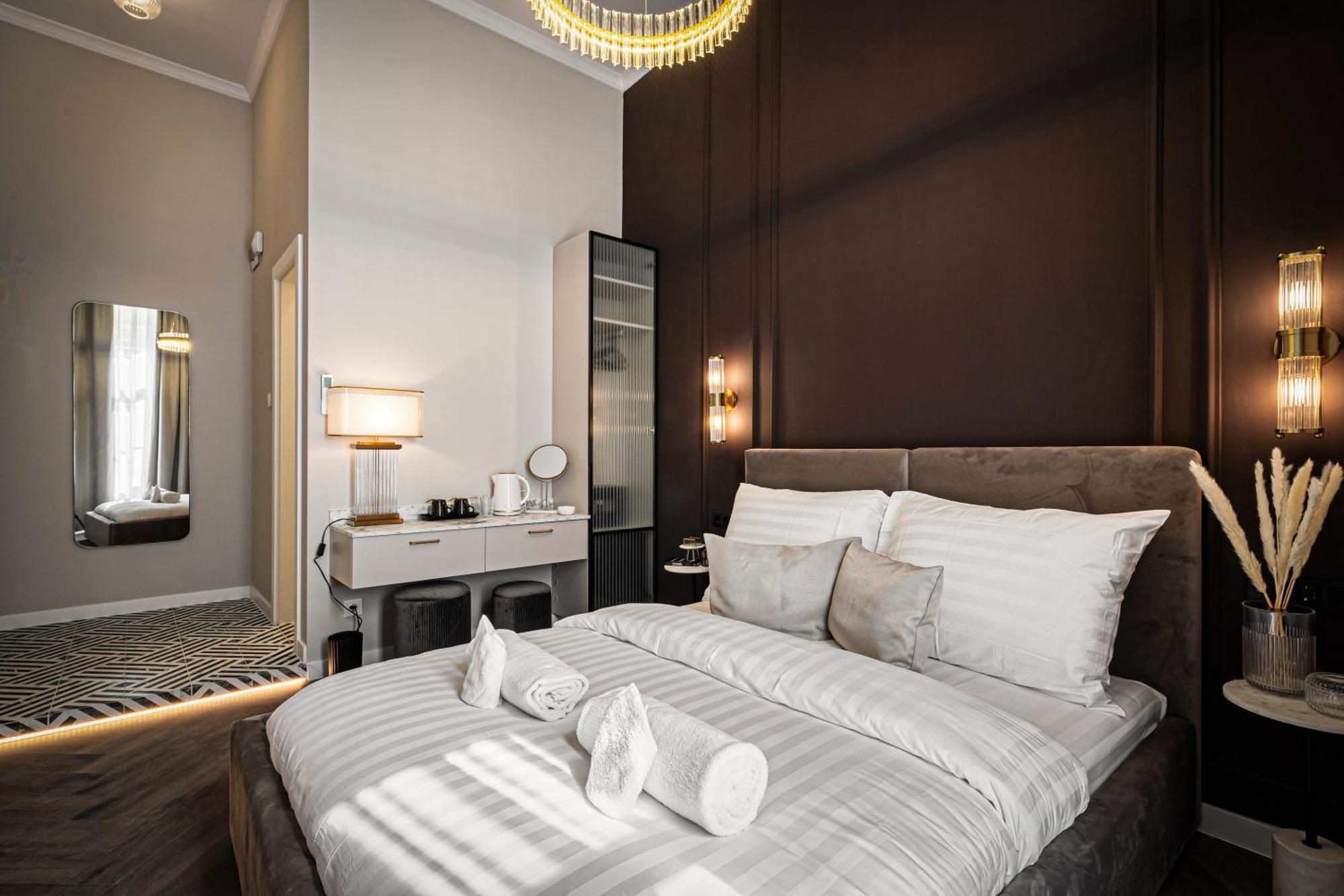 Timeless Boutique Suites By Bqa Budapest Exterior photo