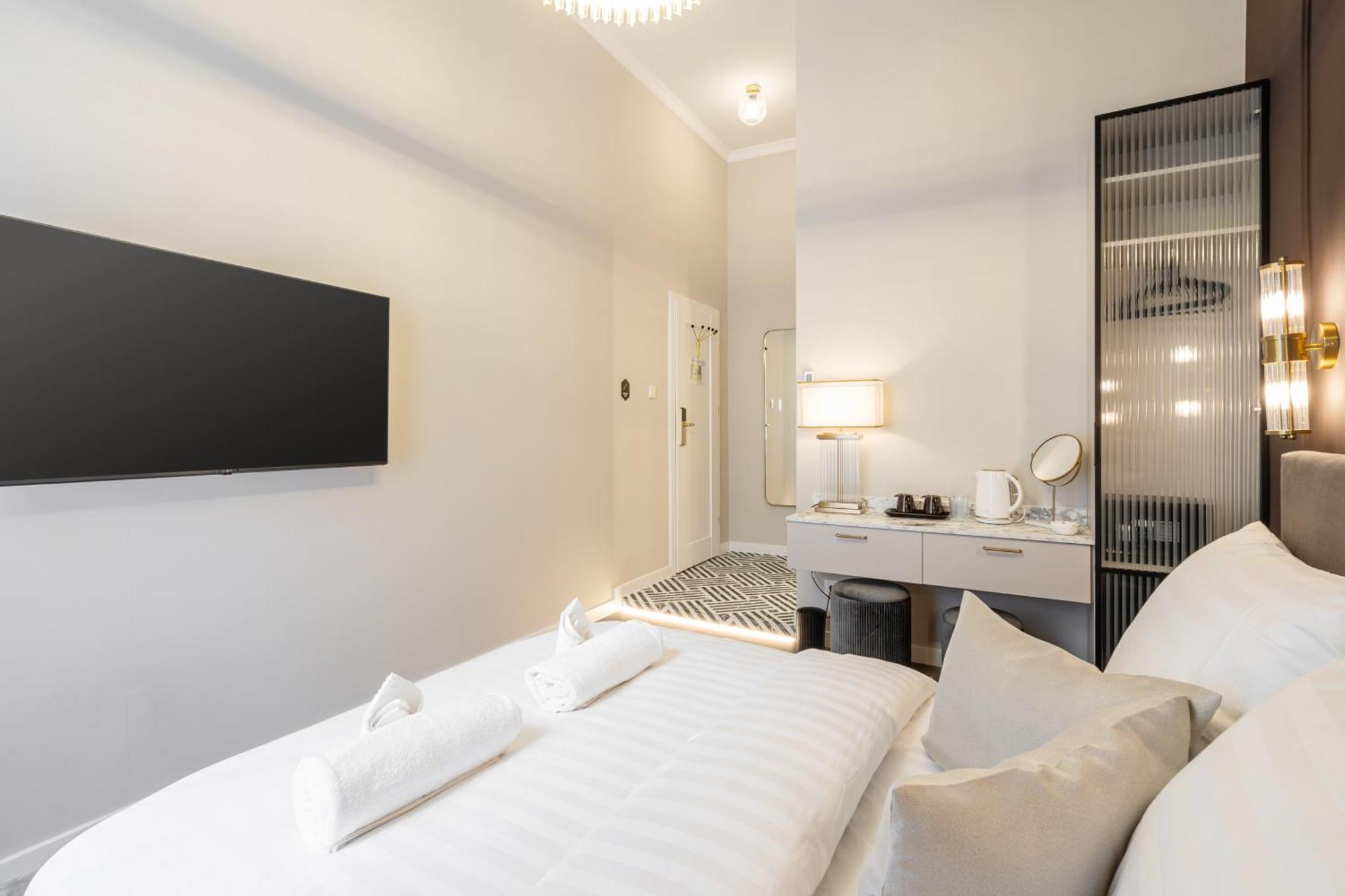 Timeless Boutique Suites By Bqa Budapest Room photo