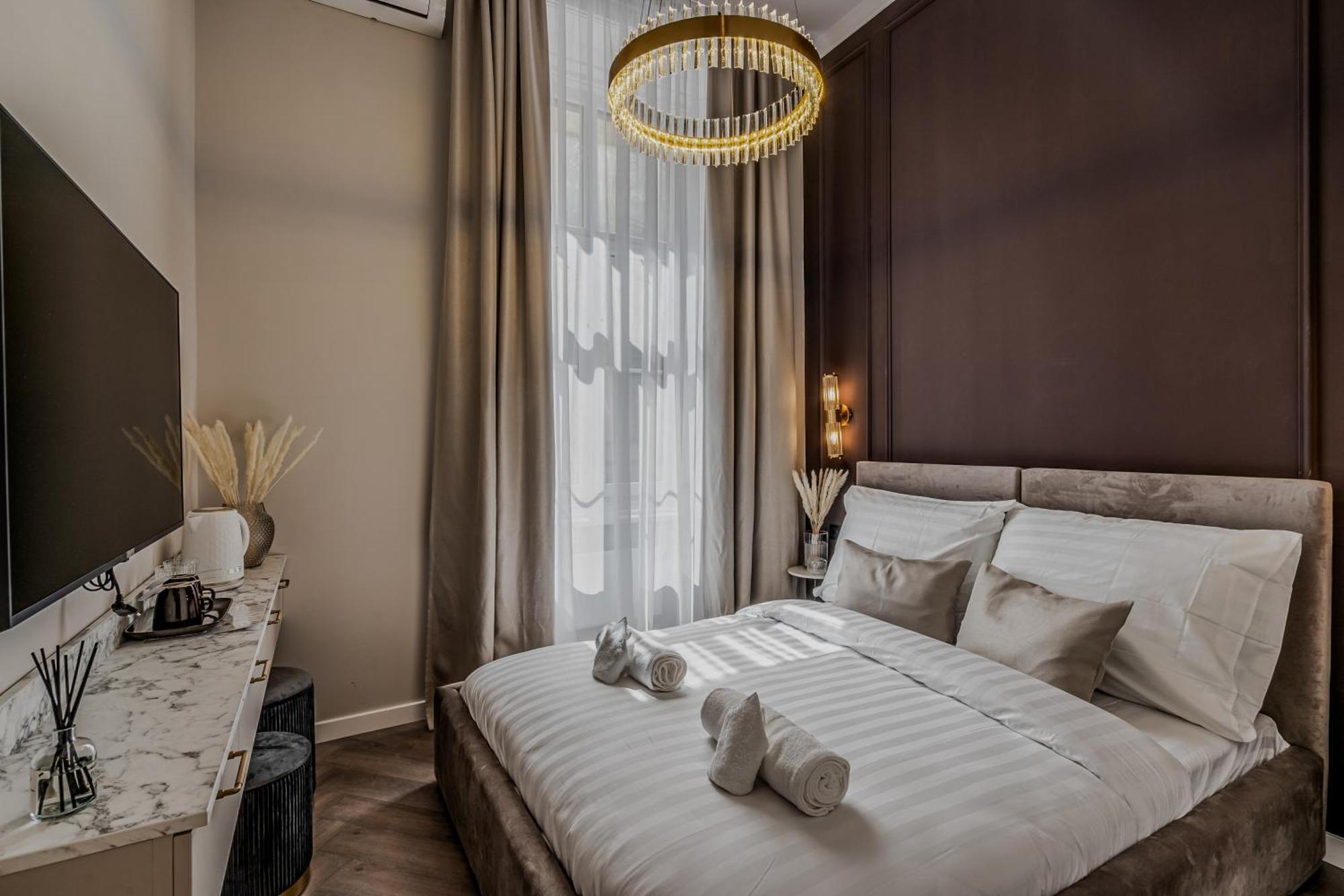 Timeless Boutique Suites By Bqa Budapest Exterior photo